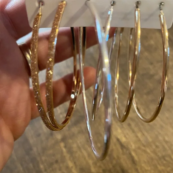 Earrings - Picture 3 of 3